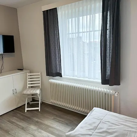Apartment Haus Blanker Hans 10 *